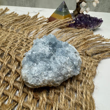 Load image into Gallery viewer, Celestite Geode #2