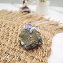 Load image into Gallery viewer, Amethyst Geode #30