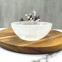 Load image into Gallery viewer, Selenite Charging Bowl