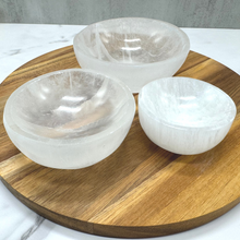 Load image into Gallery viewer, Selenite Charging Bowl