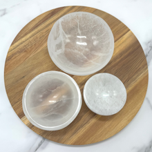 Load image into Gallery viewer, Selenite Charging Bowl