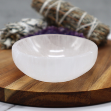 Load image into Gallery viewer, Selenite Charging Bowl