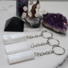 Load image into Gallery viewer, Crystal Keychain