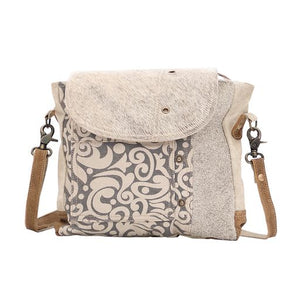 Factual Messenger Myra Bag