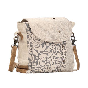 Factual Messenger Myra Bag