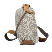 Load image into Gallery viewer, Top Zipper Fanny Pack Myra Bag
