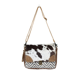 Pearl Fusion Messenger Myra Bag