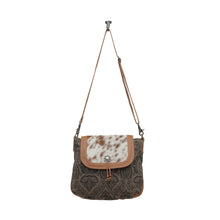 Load image into Gallery viewer, Excellence Shoulder Myra Bag
