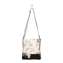 Load image into Gallery viewer, Albino Shoulder Myra Bag

