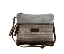 Load image into Gallery viewer, Presentable Small CrossBody Myra Bag
