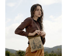 Load image into Gallery viewer, Maru Small CrossBody Myra Bag
