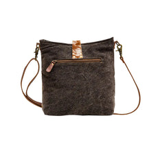 Load image into Gallery viewer, Krone Shoulder Myra Bag
