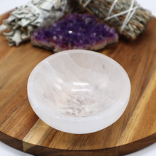 Load image into Gallery viewer, Selenite Charging Bowl
