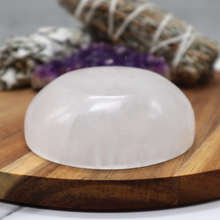 Load image into Gallery viewer, Selenite Charging Bowl
