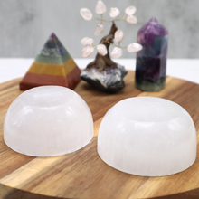 Load image into Gallery viewer, Selenite Charging Bowl
